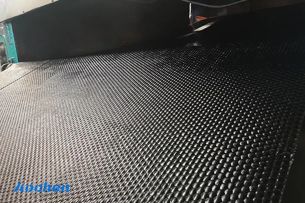 Những MATS cao su cho chuồng ngựa này bền và được công nhận về chất lượng thi...