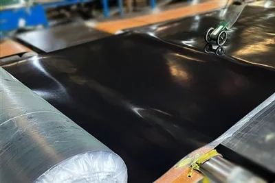 Tìm hiểu đội ngũ lành nghề đằng sau sự thành công của nhà máy cao su của chún...